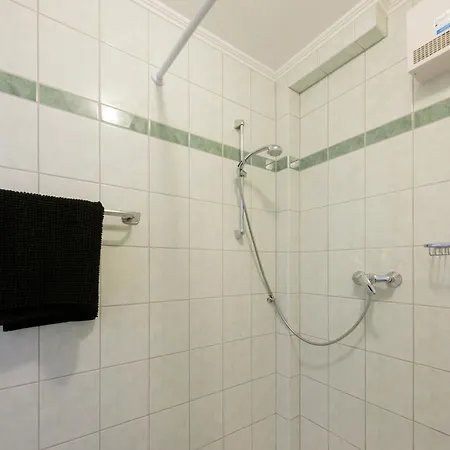 Tatil Evi In Near Slopes Grobming